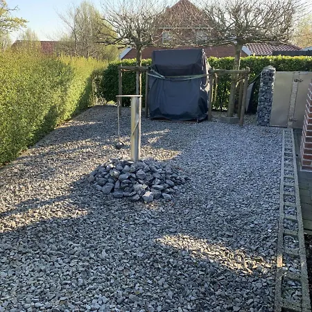 Haus Luettje Huus An't Diek Holiday home *