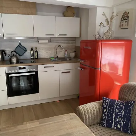 Haus Luettje Huus An't Diek Holiday home *