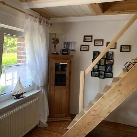 Haus Luettje Huus An't Diek Holiday home