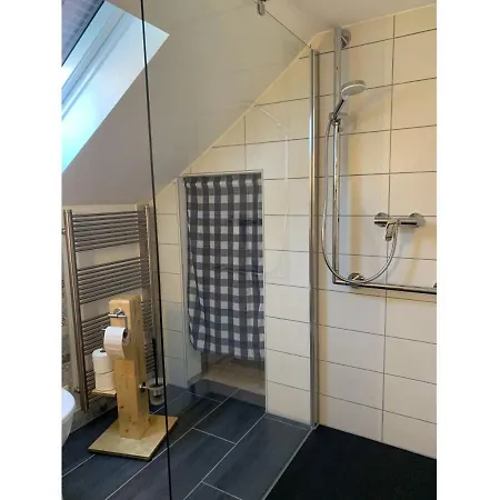 Holiday home Haus Luettje Huus An't Diek Krummhoern