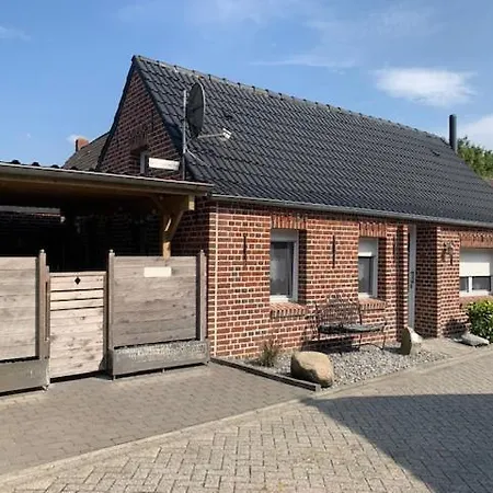 Haus Luettje Huus An't Diek Krummhoern