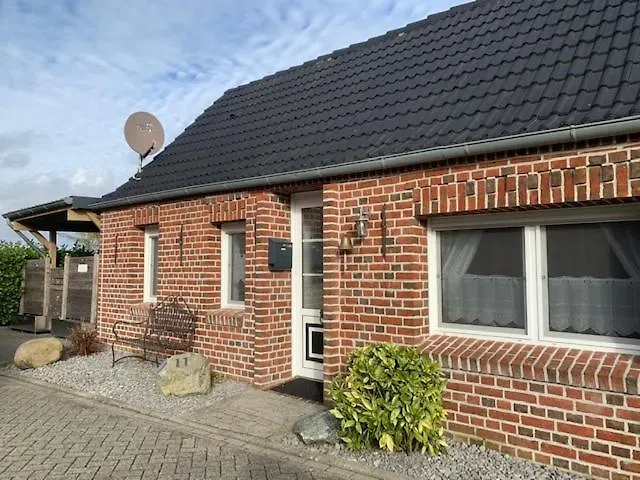 Haus Luettje Huus An't Diek Nyaraló Krummhörn