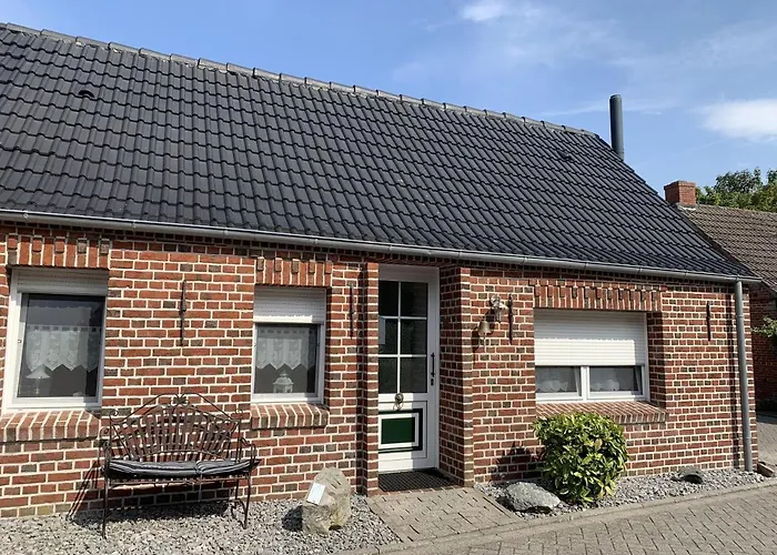 Haus Luettje Huus An't Diek Krummhörn